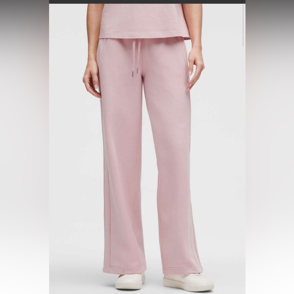 Lululemon Scuba mid-rise wide leg pant pink haze XS NWT